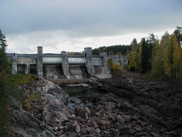 Overflow dam in Imatra